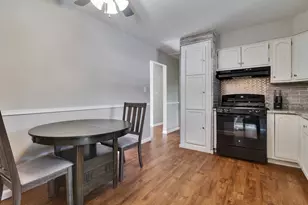 15406 Las Flores Ln, Oak Forest, IL 60452 - Photo 9