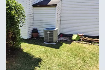 413 Meeker Avenue, Joliet, IL 60432 - Photo 7