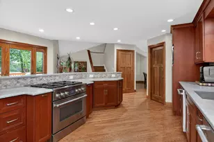 5337 Brookbank Rd, Downers Grove, IL 60515 - Photo 11