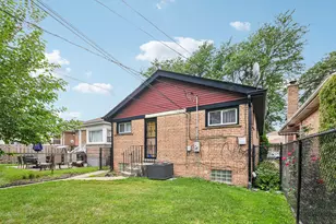 9009 S Dante Ave, Chicago, IL 60619 - Photo 21