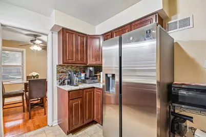 9009 S Dante Avenue, Chicago, IL 60619 - Photo 9