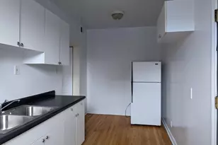 3042 W Wellington St, Chicago, IL 60618 - Photo 5