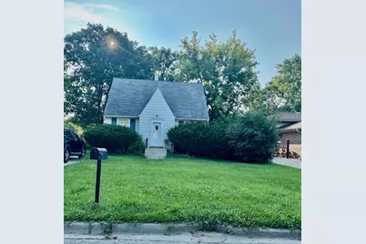 197 N Bonnie Brae Avenue, Elmhurst, IL 60126 - Photo 1