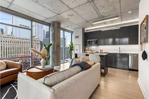 311 W Illinois St, Chicago, IL 60654 - Photo 3