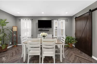 5811 W Patterson Avenue, Chicago, IL 60634 - Photo 9
