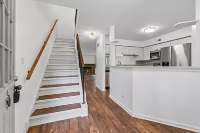 514 E Windgate Court #D, Arlington Heights, IL 60005 - Photo 3