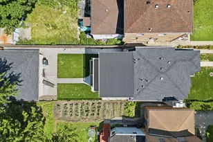 2724 W Jerome St, Chicago, IL 60645 - Photo 37