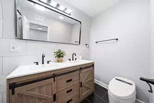 2724 W Jerome St, Chicago, IL 60645 - Photo 25