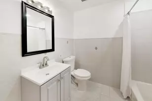 1301 N Oakley Blvd, Chicago, IL 60622 - Photo 9