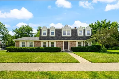 2218 N Williamsburg Street, Arlington Heights, IL 60004 - Photo 1