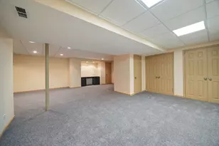 2218 N Williamsburg St, Arlington Heights, IL 60004 - Photo 31