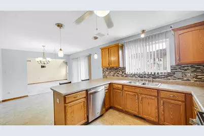 18122 Charlotte Drive, Lansing, IL 60438 - Photo 17