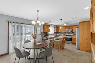 18122 Charlotte Dr, Lansing, IL 60438 - Photo 15