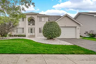 18122 Charlotte Dr, Lansing, IL 60438 - Photo 1