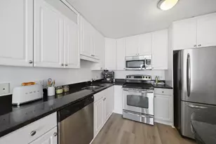 10 E Ontario St, Chicago, IL 60611 - Photo 5