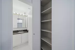 10 E Ontario St, Chicago, IL 60611 - Photo 15