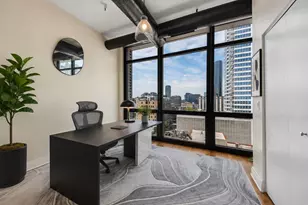 770 W Gladys Ave, Chicago, IL 60661 - Photo 9