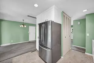 221 Ivanhoe Way, Bloomington, IL 61701 - Photo 11