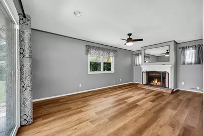 221 Ivanhoe Way, Bloomington, IL 61701 - Photo 13