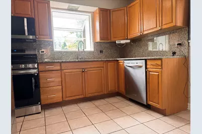 2925 W Jerome Street, Chicago, IL 60645 - Photo 5