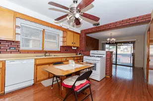 3648 W 69th St, Chicago, IL 60629 - Photo 7