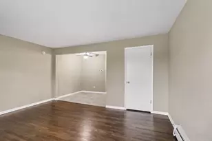 34 King Arthur Ct, Northlake, IL 60164 - Photo 5
