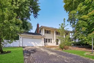 1053 Laurel Ln, Naperville, IL 60540 - Photo 1