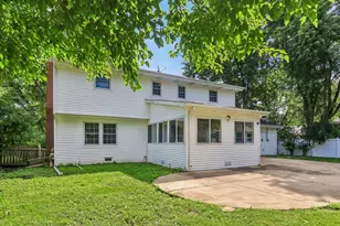 1053 Laurel Ln, Naperville, IL 60540 - Photo 41