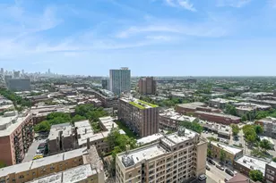 3930 N Pine Grove Ave, Chicago, IL 60613 - Photo 19