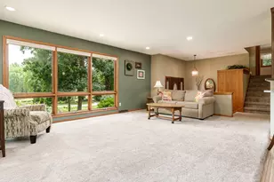 12451 Chuckanut Dr, Roscoe, IL 61073 - Photo 9