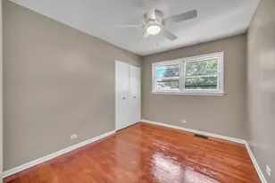 10 N Adams Dr, Addison, IL 60101 - Photo 15