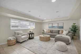 10 N Adams Dr, Addison, IL 60101 - Photo 9