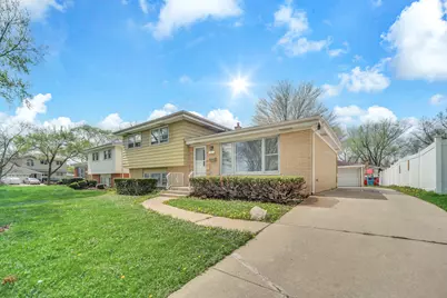 10 N Adams Drive, Addison, IL 60101 - Photo 3