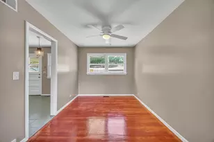10 N Adams Dr, Addison, IL 60101 - Photo 7