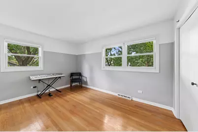 117 E Madison Avenue, Wheaton, IL 60187 - Photo 19