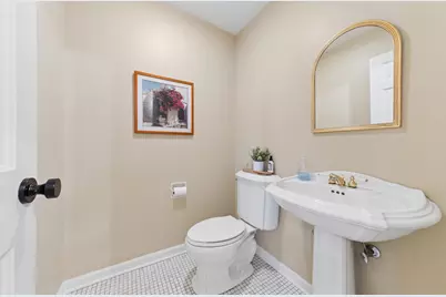 117 E Madison Avenue, Wheaton, IL 60187 - Photo 11