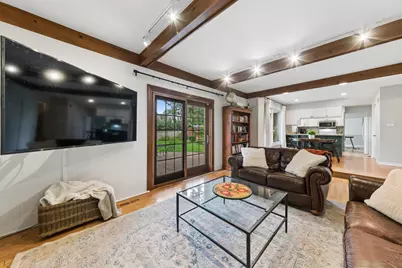 117 E Madison Avenue, Wheaton, IL 60187 - Photo 9