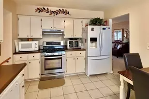 2724 Hyde Park Ave, Waukegan, IL 60085 - Photo 21