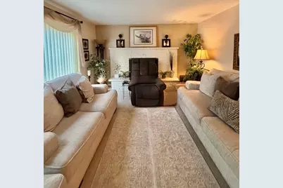 2724 Hyde Park Avenue, Waukegan, IL 60085 - Photo 25