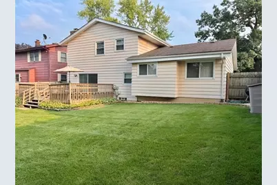 2724 Hyde Park Avenue, Waukegan, IL 60085 - Photo 7