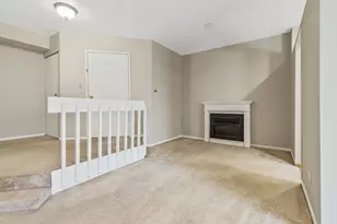 1665 Commodore Ct, Schaumburg, IL 60193 - Photo 7