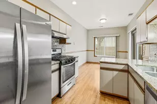 1665 Commodore Ct, Schaumburg, IL 60193 - Photo 11