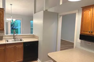 515 E Lyon Dr E, Buffalo Grove, IL 60089 - Photo 15