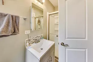 3623 S Emerald Ave, Chicago, IL 60609 - Photo 13