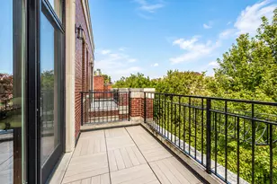 843 W Buckingham Pl, Chicago, IL 60657 - Photo 5