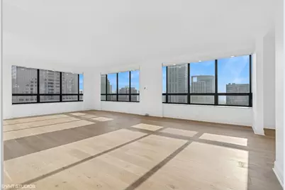 180 E Pearson Street #3807, Chicago, IL 60611 - Photo 7