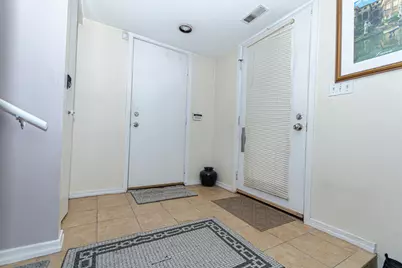 2723 N Bosworth Avenue, Chicago, IL 60614 - Photo 13