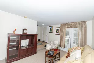 2723 N Bosworth Ave, Chicago, IL 60614 - Photo 11