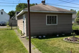 213 155th Pl, Calumet City, IL 60409 - Photo 5
