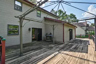 2080 Clearwater Way, Elgin, IL 60123 - Photo 25
